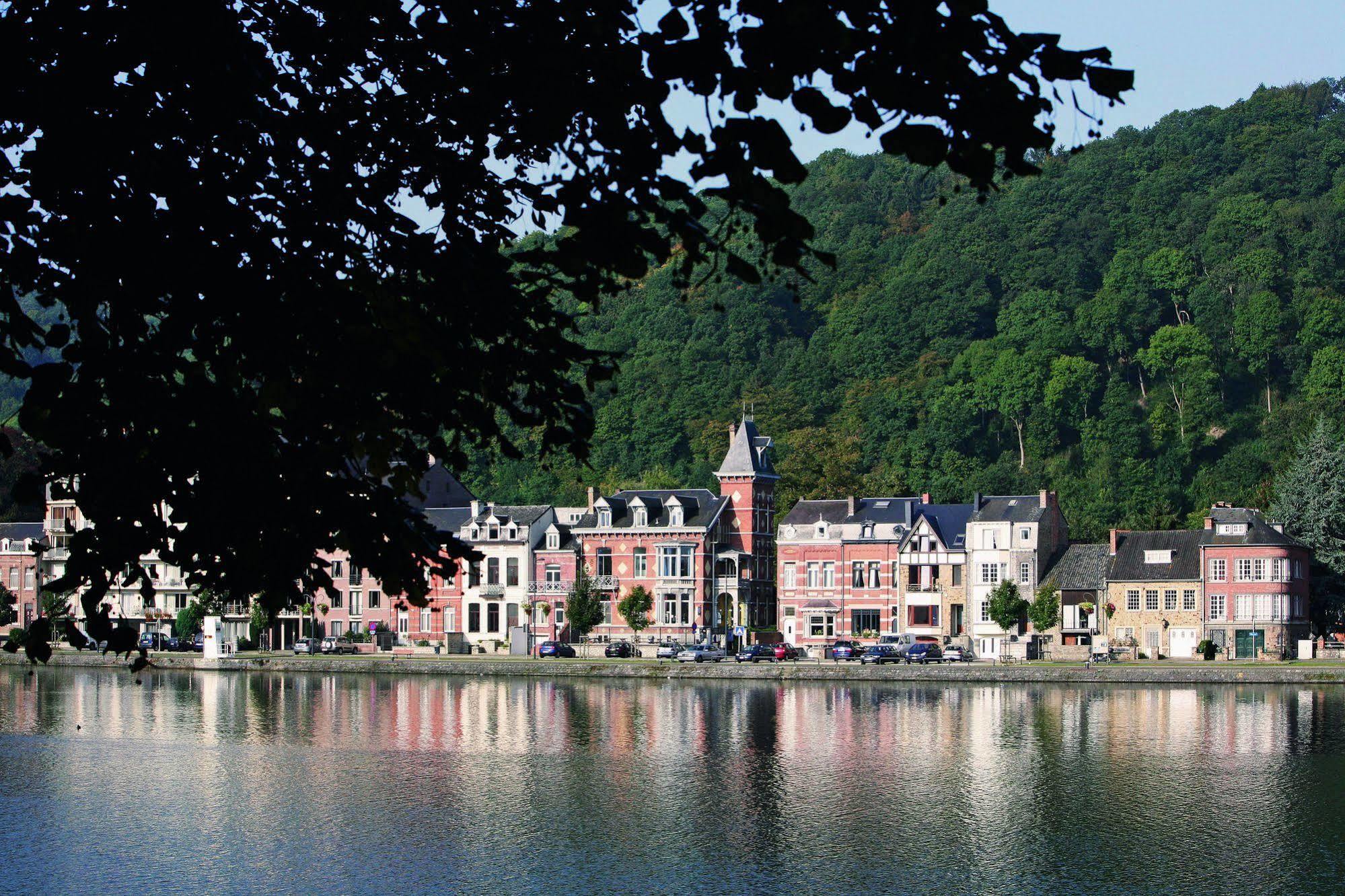 Auberge De Jeunesse De Намюр Экстерьер фото